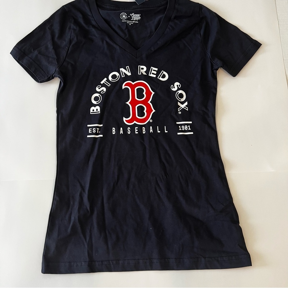 NWT Women's Navy Blue Boston Red Sox V-Neck Tee- Size XS